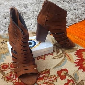 Carlos Santana Brown Open-Toe Heels S9M